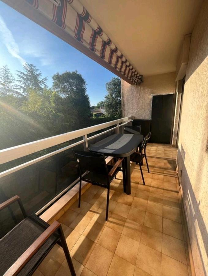 2 Pieces Proche Plage + Parking Golfe-Juan Buitenkant foto